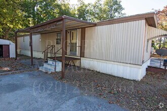 Building Photo - 3 Bedroom, 1 Bath