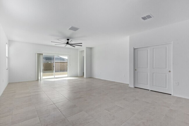 Building Photo - Beautiful 5-Bed Dream Home in The Village at Copper Basin