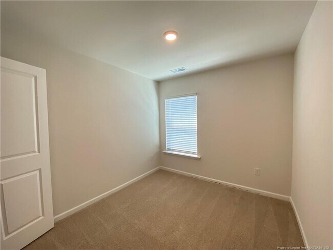 Building Photo - 112 Starlight St