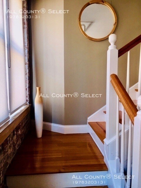 Building Photo - 27 Fayette St