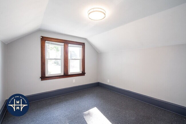 Building Photo - 8208 W Lincoln Ave