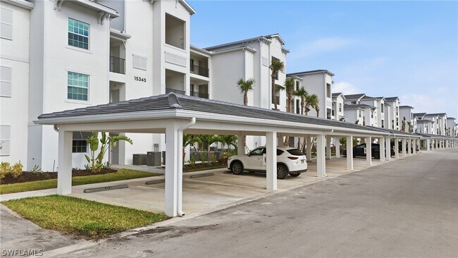 Building Photo - 15345 Grn Acrs Ave