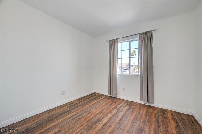 Building Photo - 2403 Rue De Versailles