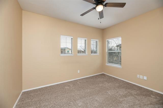 Building Photo - 2510 Sedona St