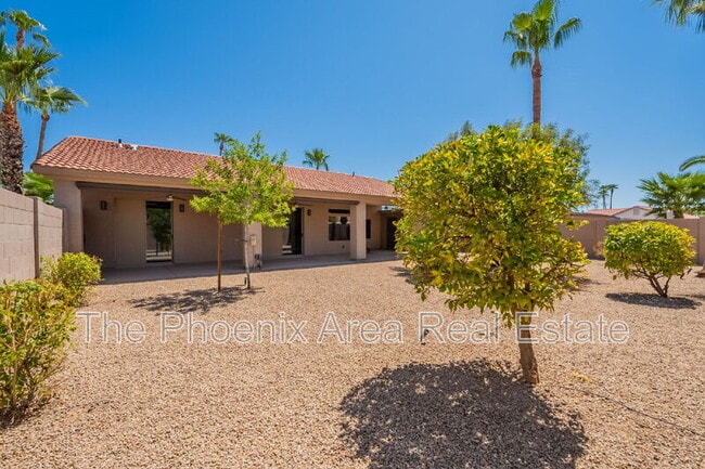 Building Photo - 25818 S Hollygreen Dr