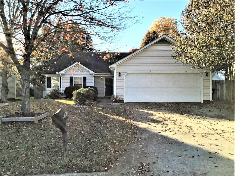 Primary Photo - 1520 Eagle Watch Ln