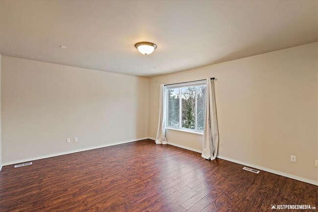 Building Photo - Seclusion Cove