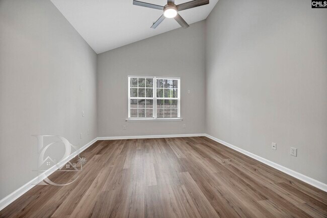 Building Photo - 151 Springhaven Dr