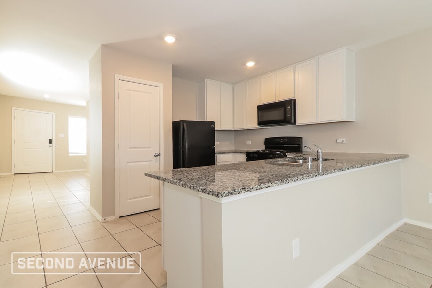 Building Photo - 2421 Eldor Wy