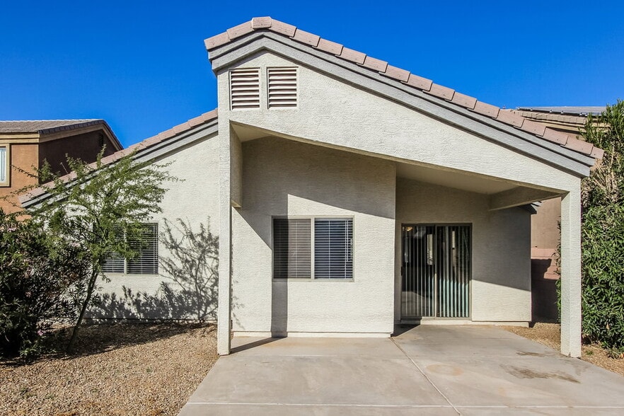 Building Photo - 3329 W Wayland Dr