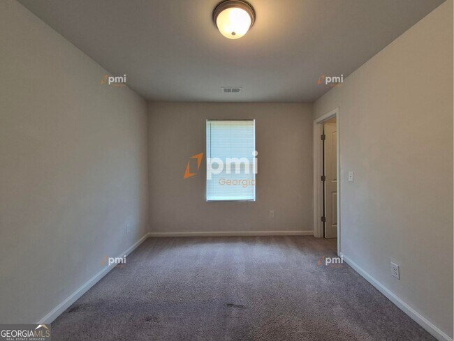 Building Photo - 160 Kinsale Dr