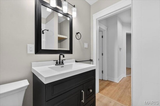 Building Photo - 3815 Bayless Ave