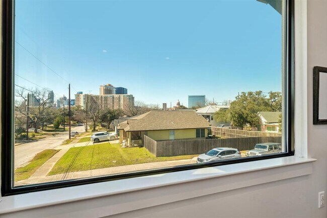 Building Photo - 1190 Navasota St