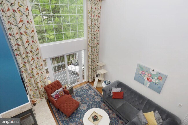 Building Photo - 455 Fortress Way