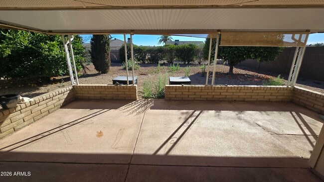 Building Photo - 9839 W Cedar Dr