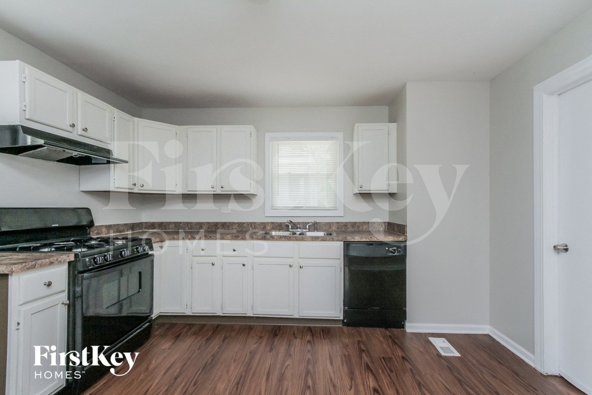 Building Photo - 164 Blackhawk Dr