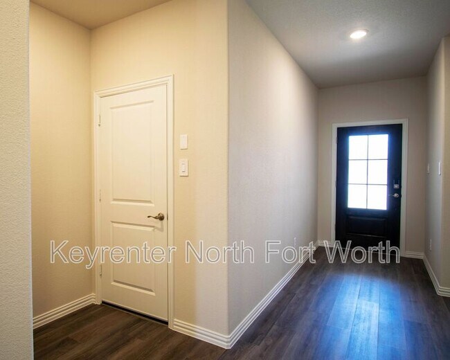 Building Photo - 2106 Dunbar Dr