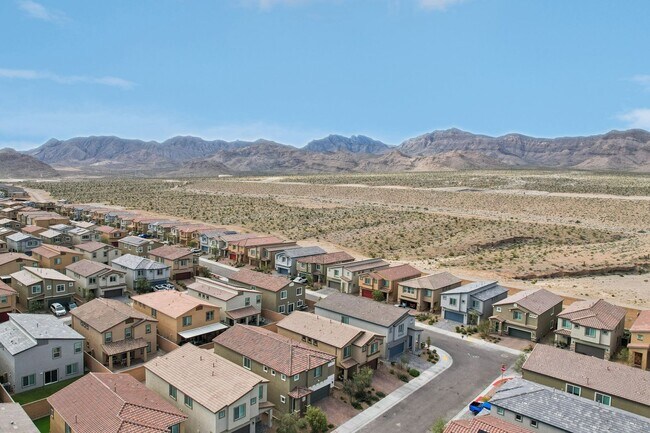 Building Photo - 10971 Meridian Flds Ave