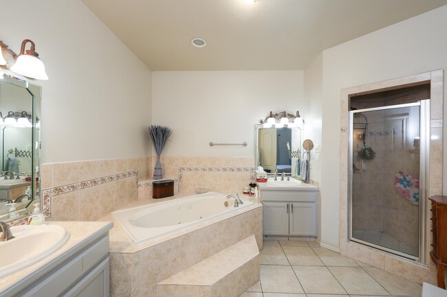 Building Photo - 103 Yellowstone Lake Dr