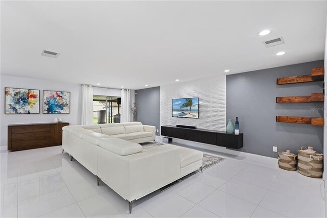 Building Photo - 10303 Lollipop Ln