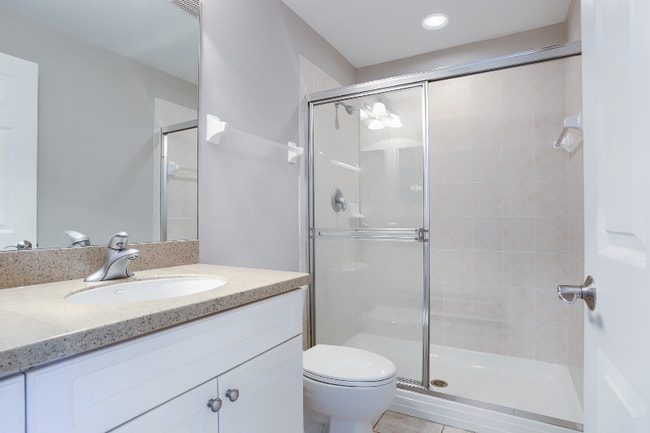 Building Photo - 4625 Overlook Dr NE