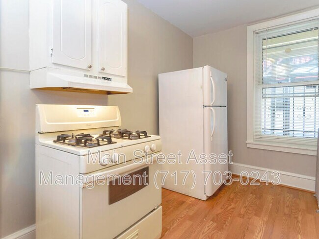 Building Photo - 59 King St