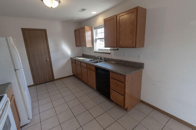 Building Photo - 1610 Typhoon Dr