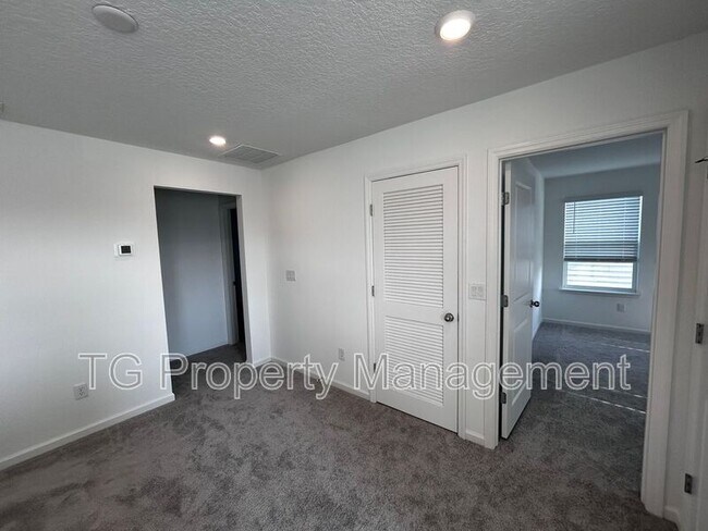 Building Photo - 6226 Mare Ave