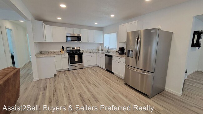 Building Photo - 4 br, 2 bath House - 1727 Corte Alegre