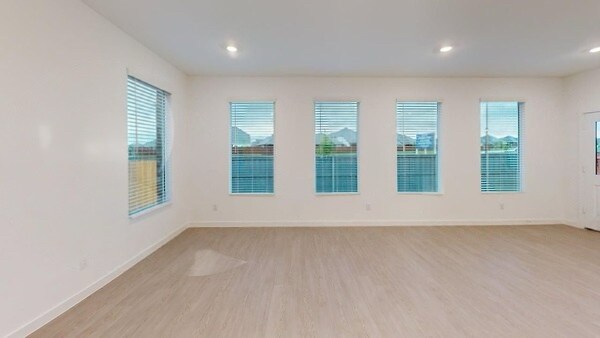 Building Photo - 726 Madrono Dr