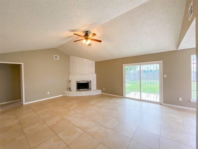 Building Photo - 11514 Fruitwood Dr