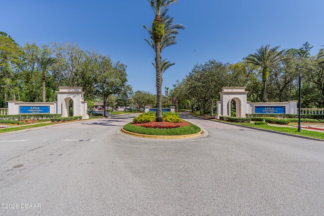 Building Photo - 225 Links Ter Blvd