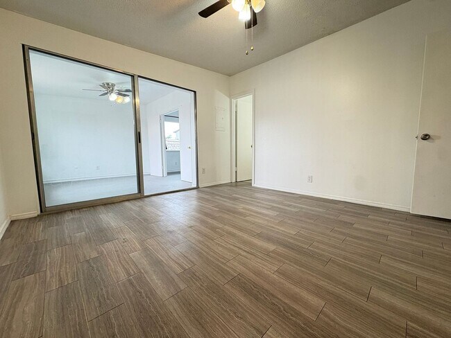 Building Photo - EASTSIDE HOME WITH A SWIMMING POOL
