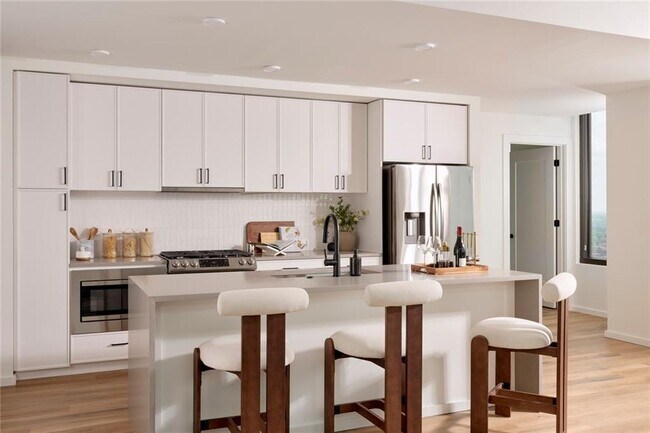 Building Photo - 1081 Juniper St NE