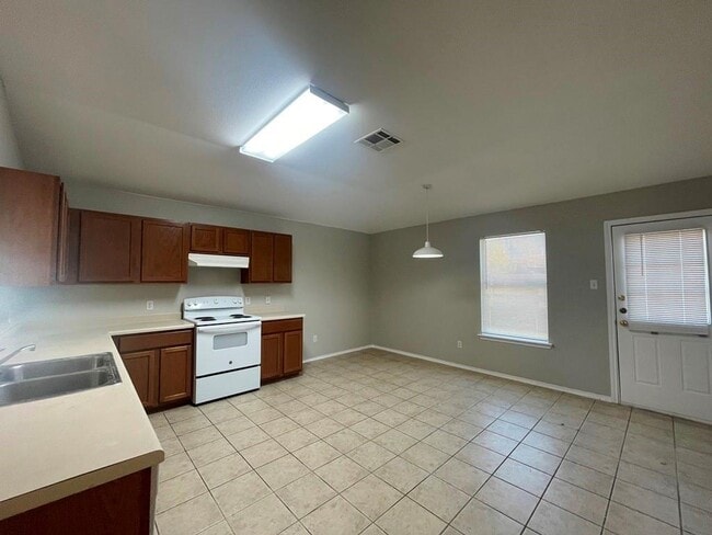 Building Photo - 3403 Caleb Dr