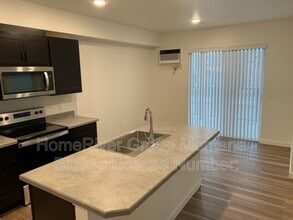 Building Photo - 1524 S 11th St W