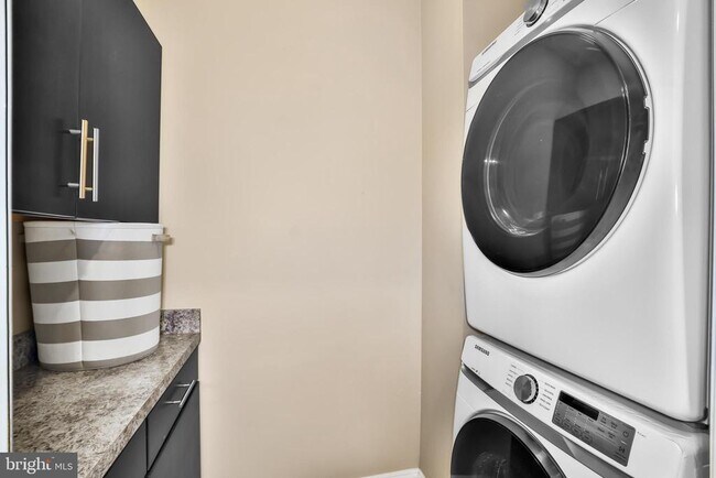 Building Photo - 3310 Tribune Ct