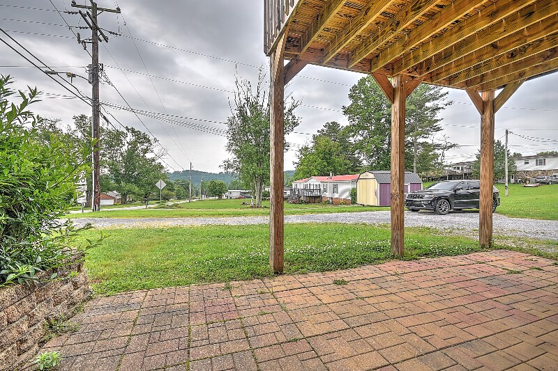 Building Photo - 5524 Carters Vly Rd