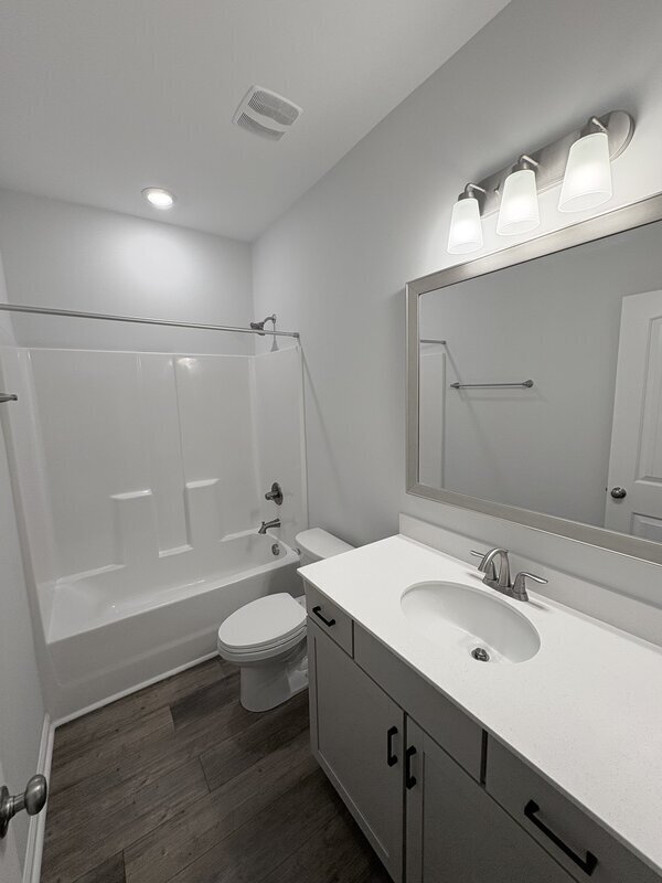 Building Photo - 153 Brockway Dr