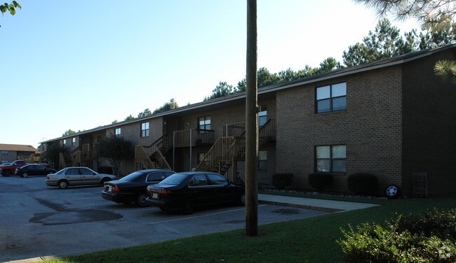 Building Photo - Summerfield Apartments