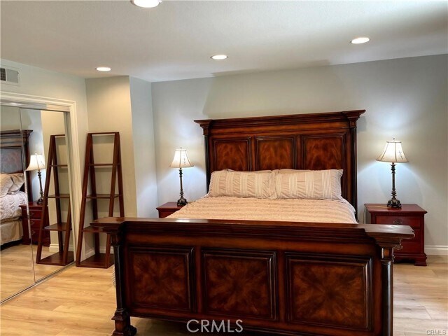 Building Photo - 21 Tory