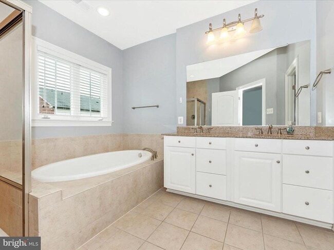 Building Photo - 3561 Katherine Way