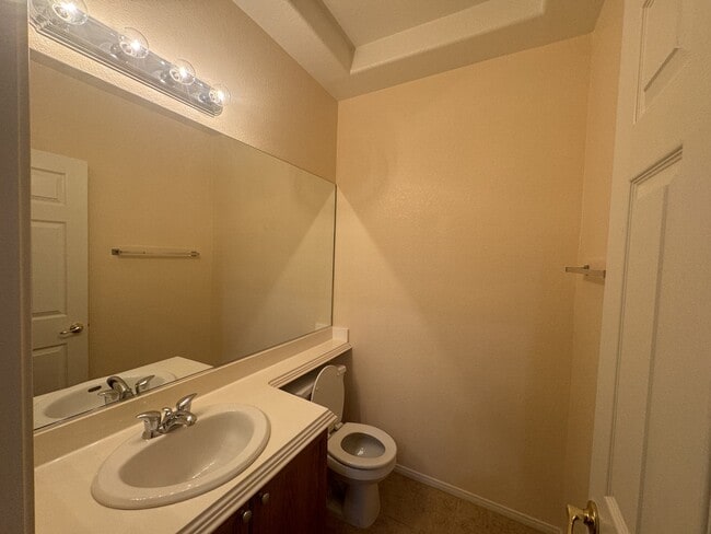 Building Photo - 9256 Blue Flax Pl