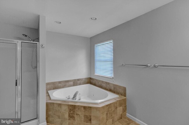 Building Photo - 1016 Josephine Dr