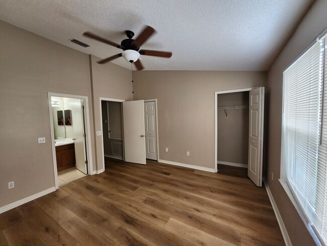 Building Photo - 6330 Osprey Lake Cir