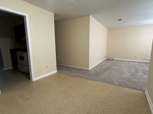 Building Photo - ~4613 Renee St