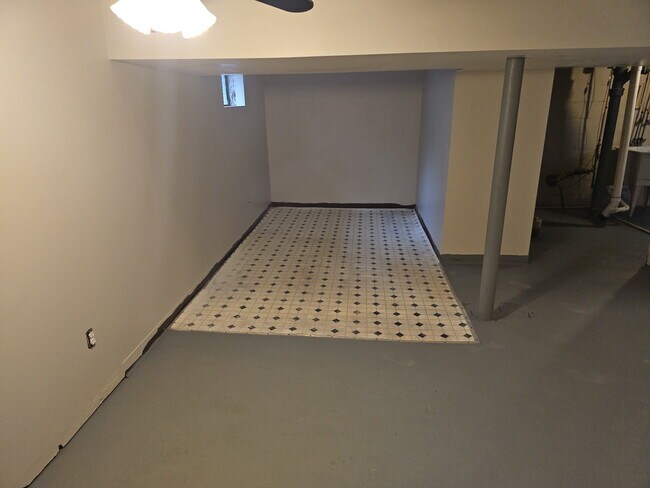 Building Photo - 4411 Red Arrow Rd