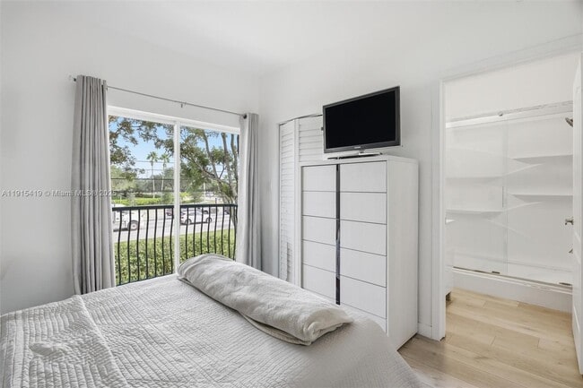 Building Photo - 16061 NW 24th St