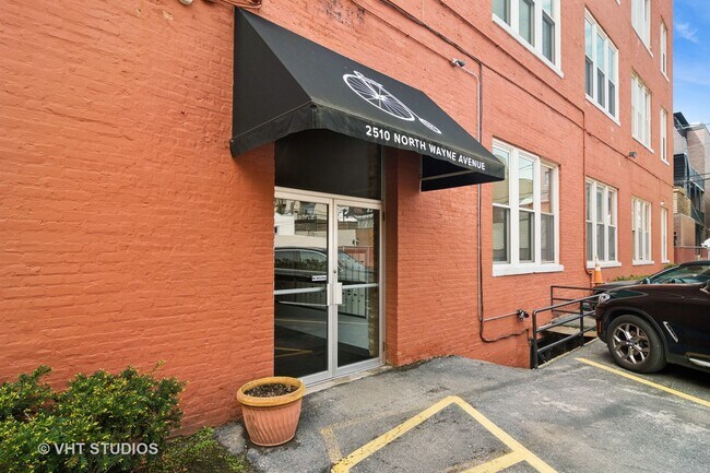 Building Photo - 2510 N Wayne Ave