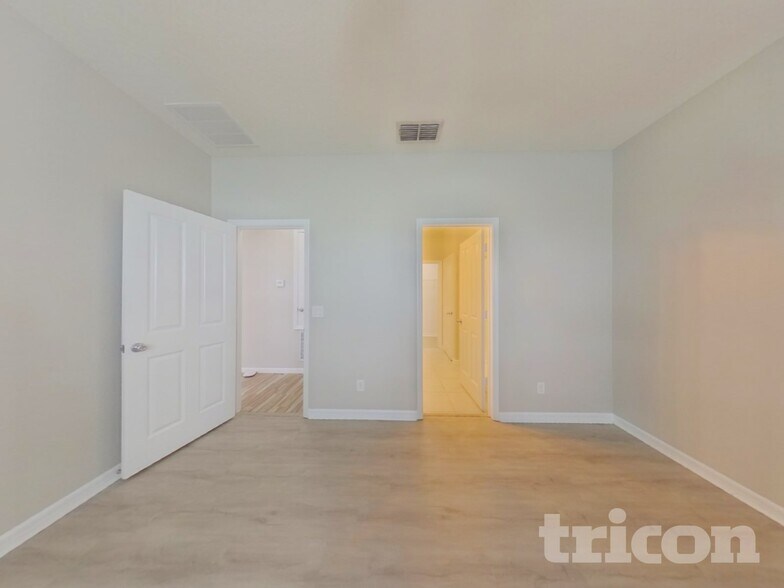 Building Photo - 6317 Domenico Ct